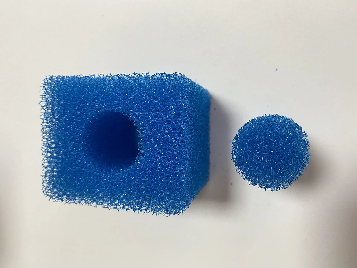 LAROY Filtre Interne avec Éponges pour Aquarium jusqu'à 100L